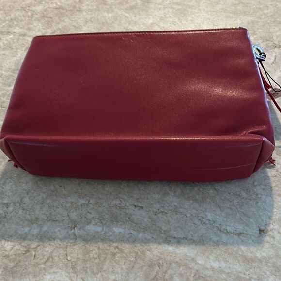 VICTORIAS SECRET Red Fringe Clutch Bag NWT - Picture 4 of 7